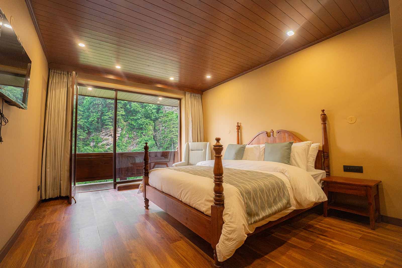 ​The Meadow Rooms with Balcony